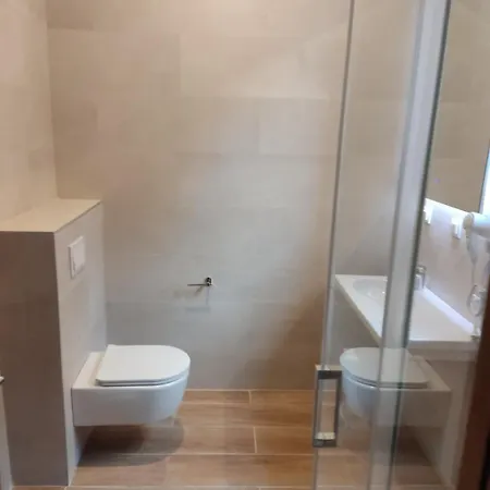 D035 & D032 In Vucko, Jahorina-private Host *