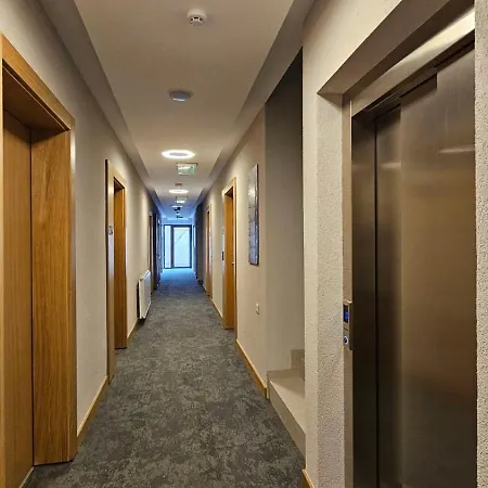 D035 & D032 In Vucko, Jahorina-private Host *