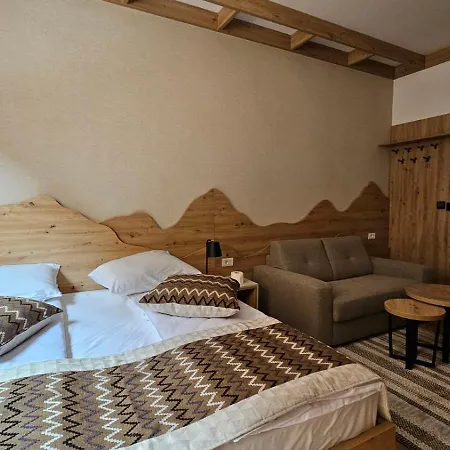 D035 & D032 In Vucko, Jahorina-private Host *